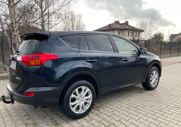 Toyota RAV4 cena 73800 przebieg: 104000, rok produkcji 2015 z Marki małe 22